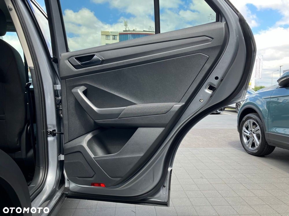 Volkswagen T-Roc - 26