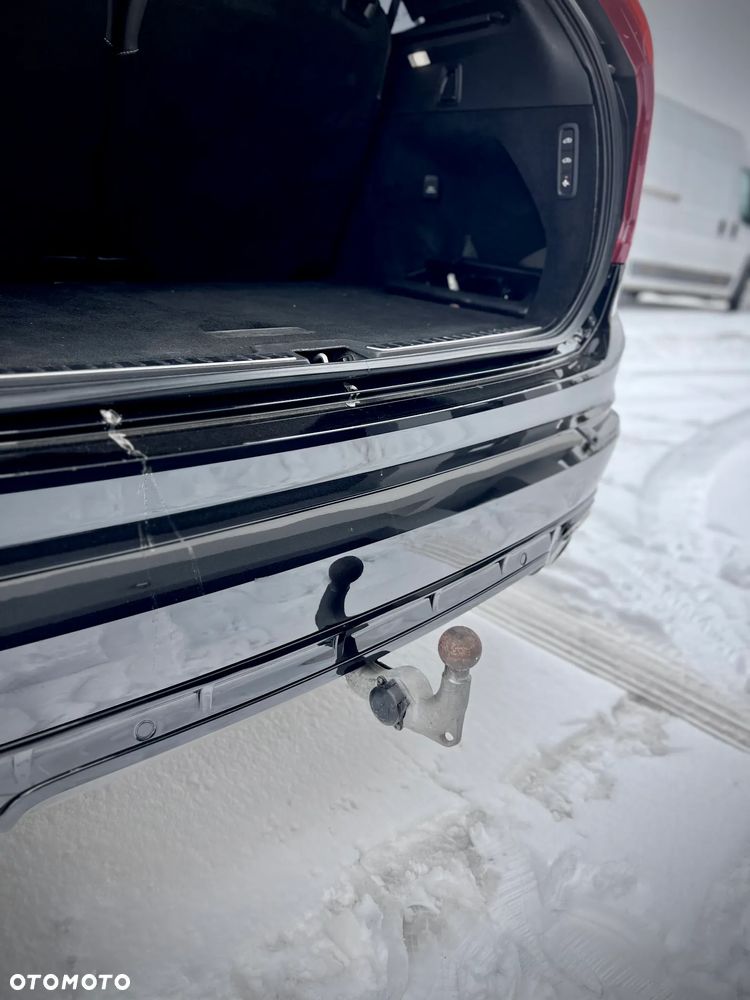 Volvo XC 90 - 8