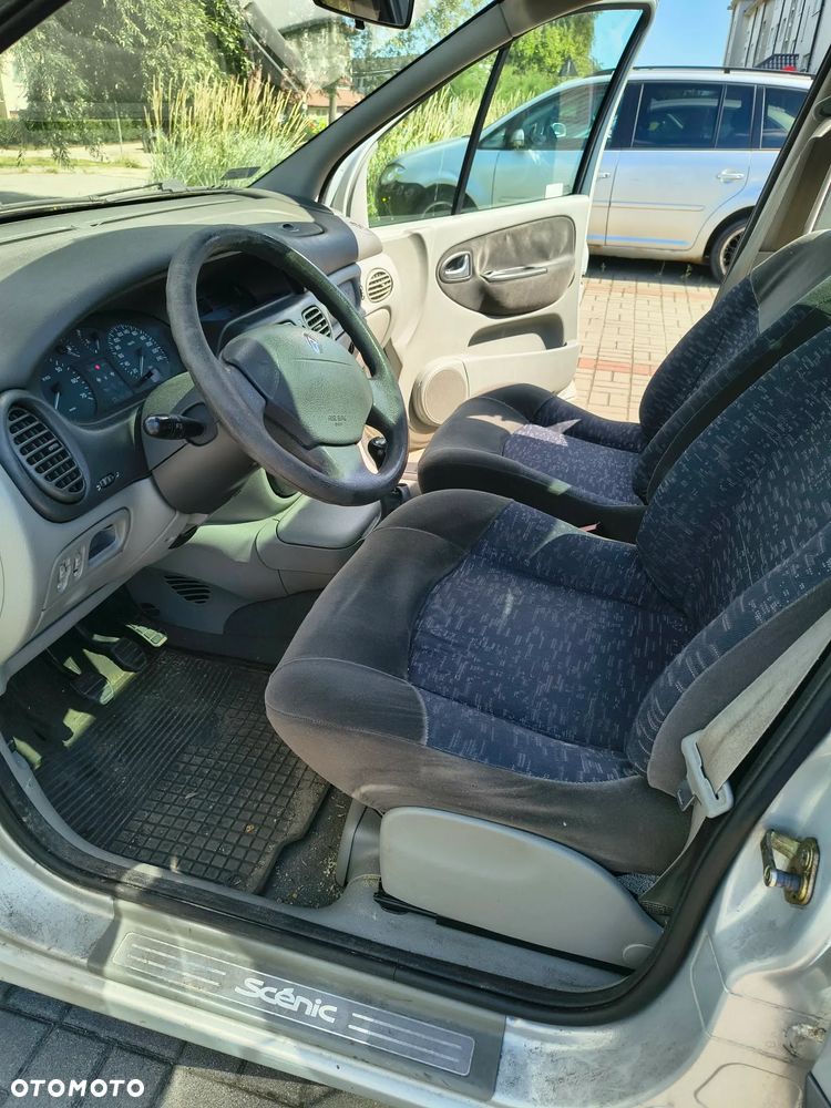 Renault Scenic - 2
