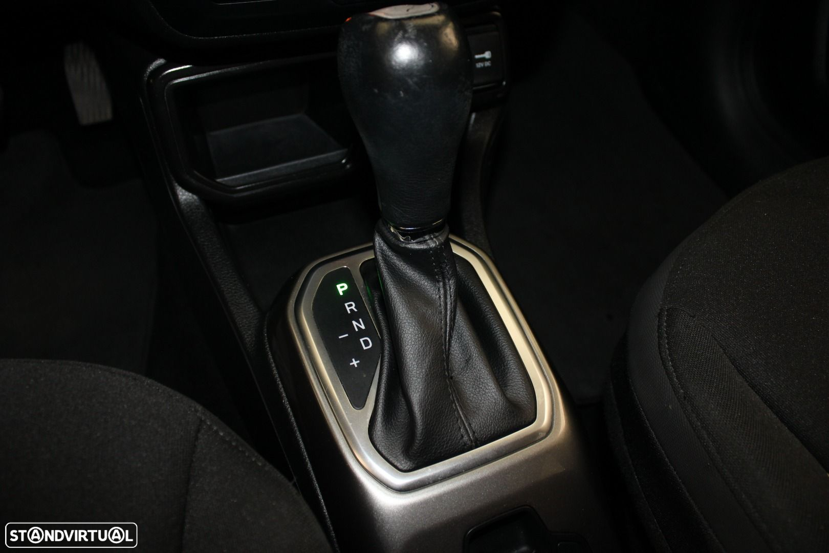 Jeep Renegade 1.6 MJD Limited DCT - 20