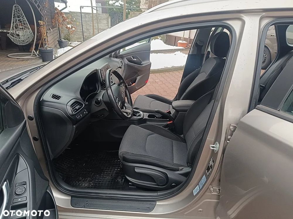 Hyundai i30 1.4 Premiere Comfort - 19