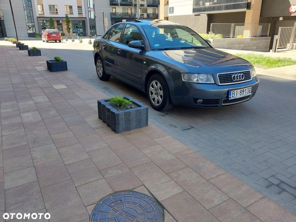 Audi A4 Limousine - 2