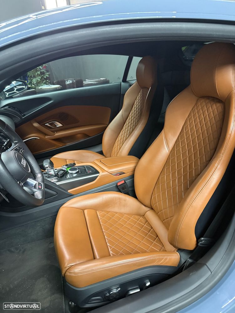 Audi R8 Coupé V10 5.2 FSI quattro S tronic - 11