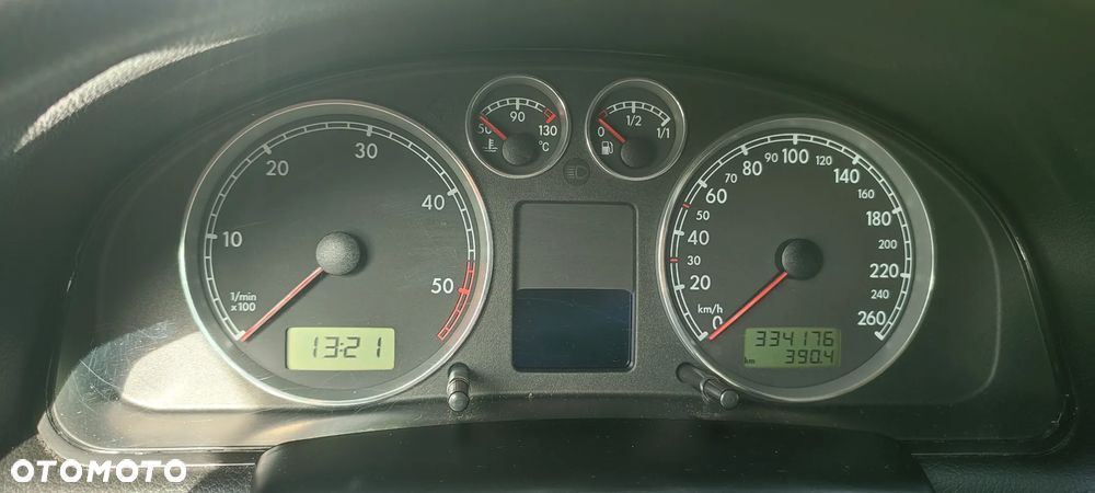 Volkswagen Passat 1.9 TDI - 10