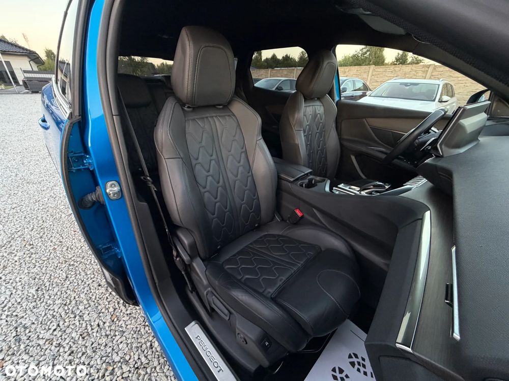 Peugeot 3008 1.6 PureTech HYbrid GT Line S&S EAT8 - 33