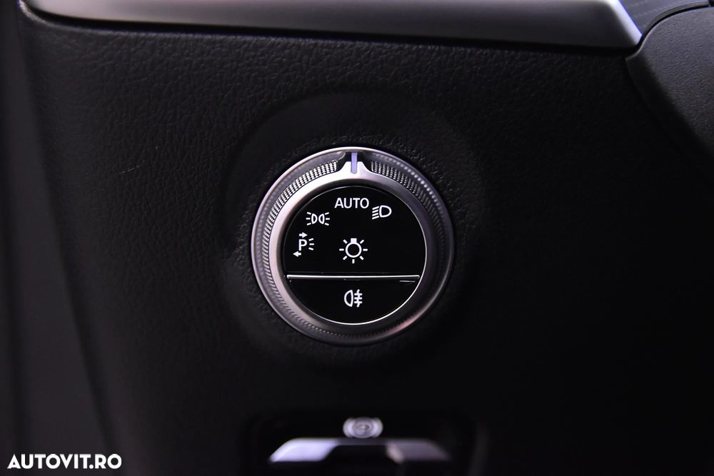 Mercedes-Benz C - 16