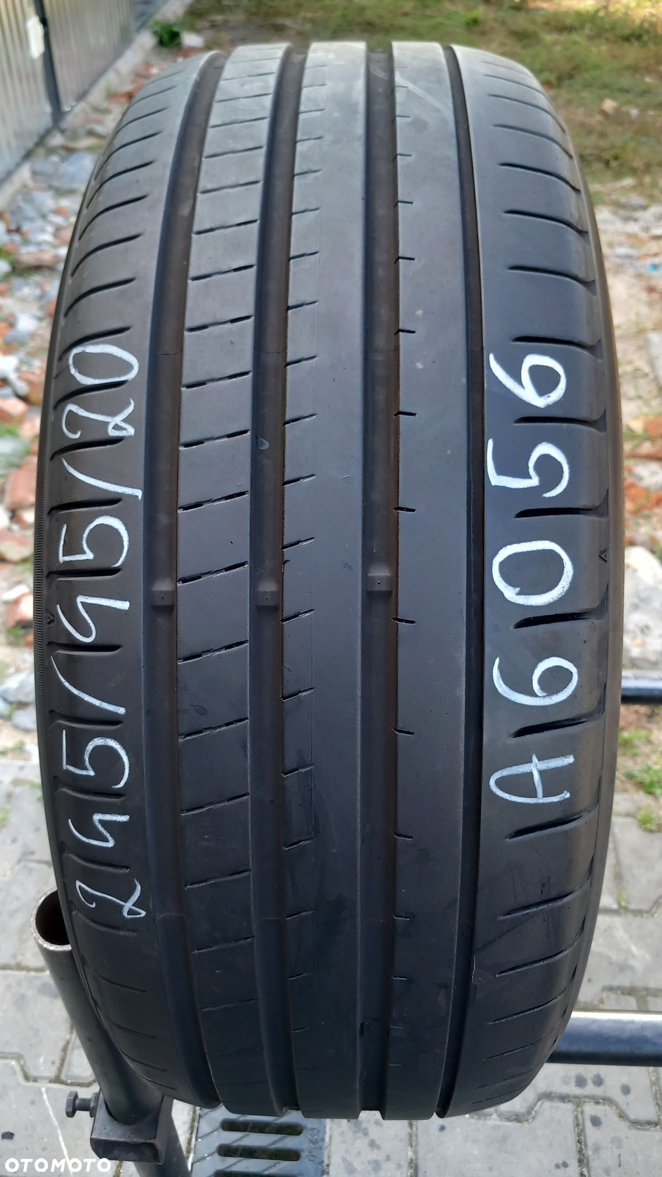 245/45/20 Yokohama Advan Sport v107 H:BMW 103W - 1