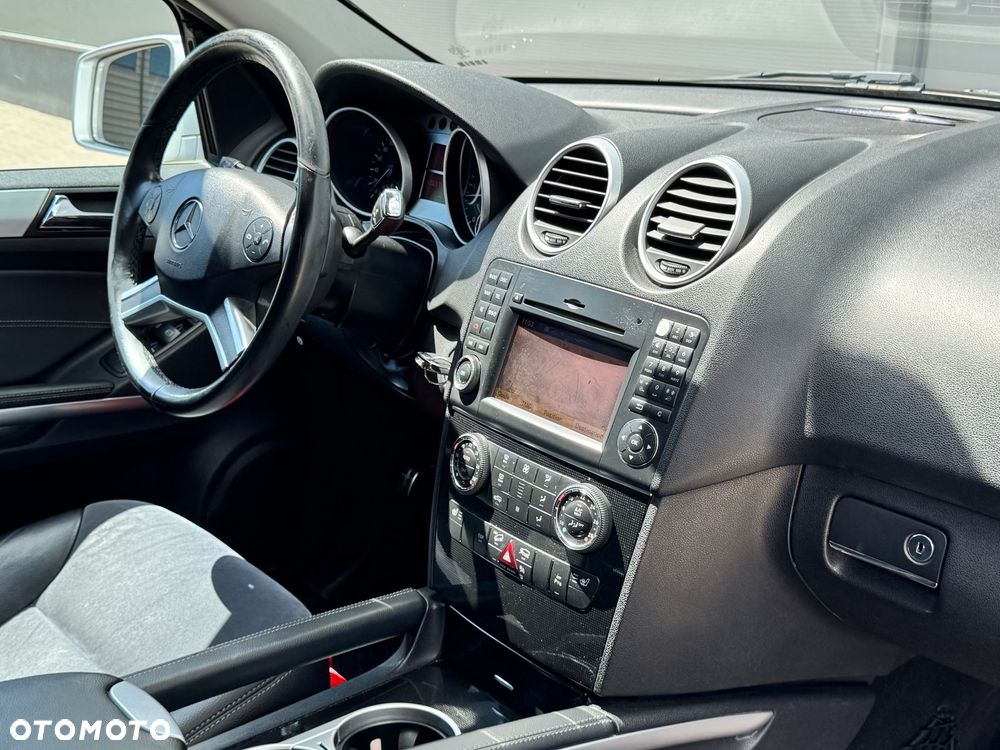 Mercedes-Benz ML 300 CDI 4Matic 7G-TRONIC DPF BlueEFFICIENCY - 22
