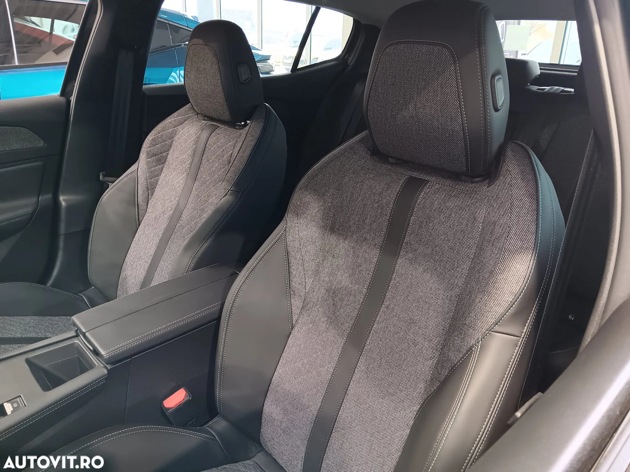 Peugeot 408 - 10