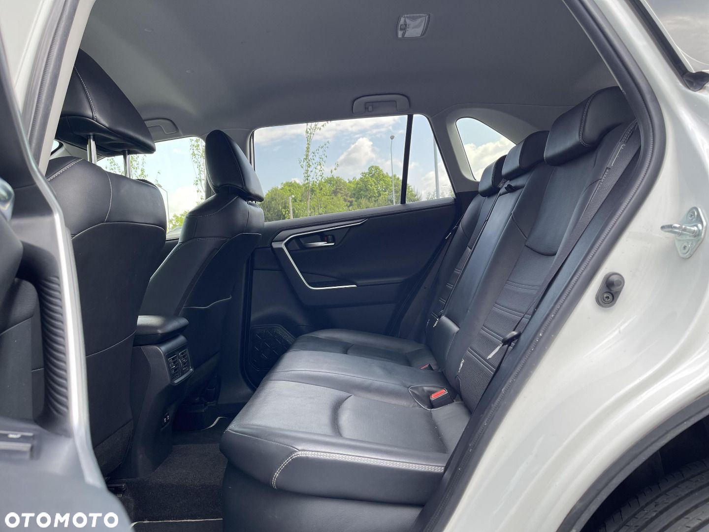 Toyota RAV4 - 14