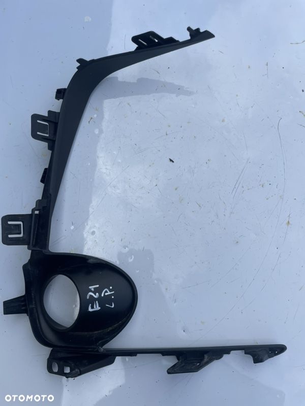 Toyota Corolla e21 listwa mocowanie 81482-02a70 - 2
