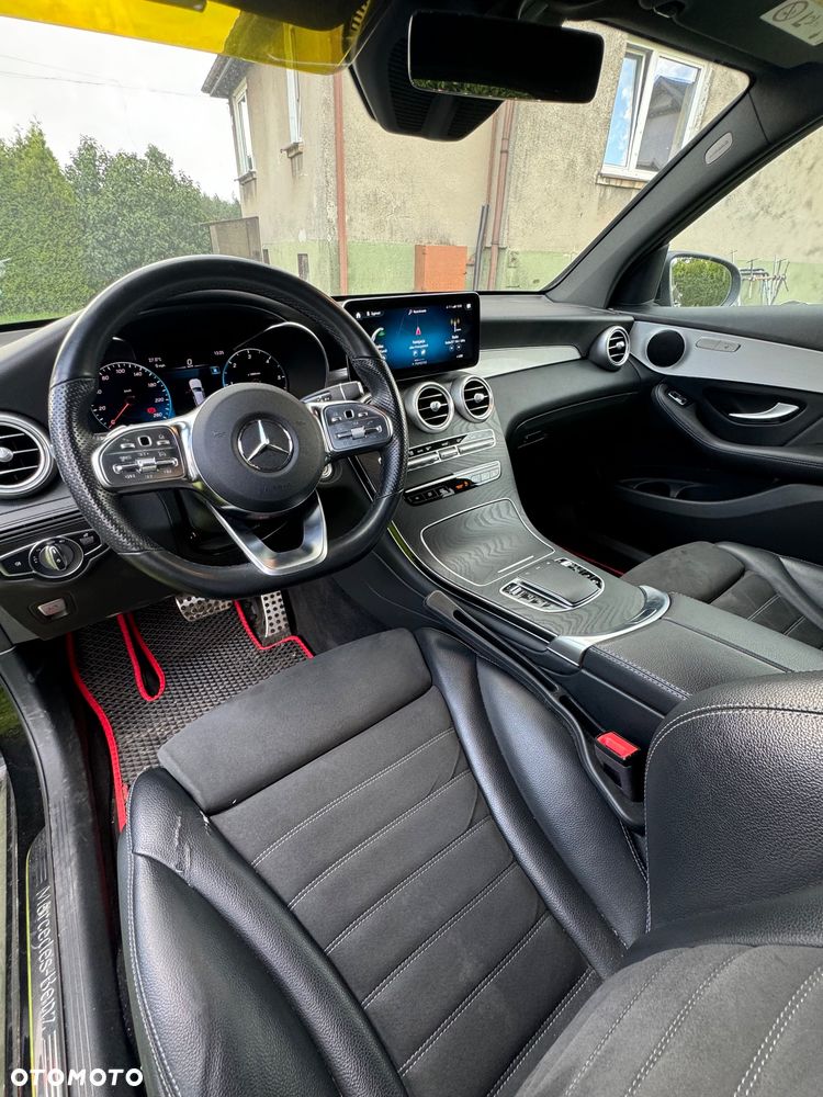 Mercedes-Benz GLC 300 d 4-Matic - 16