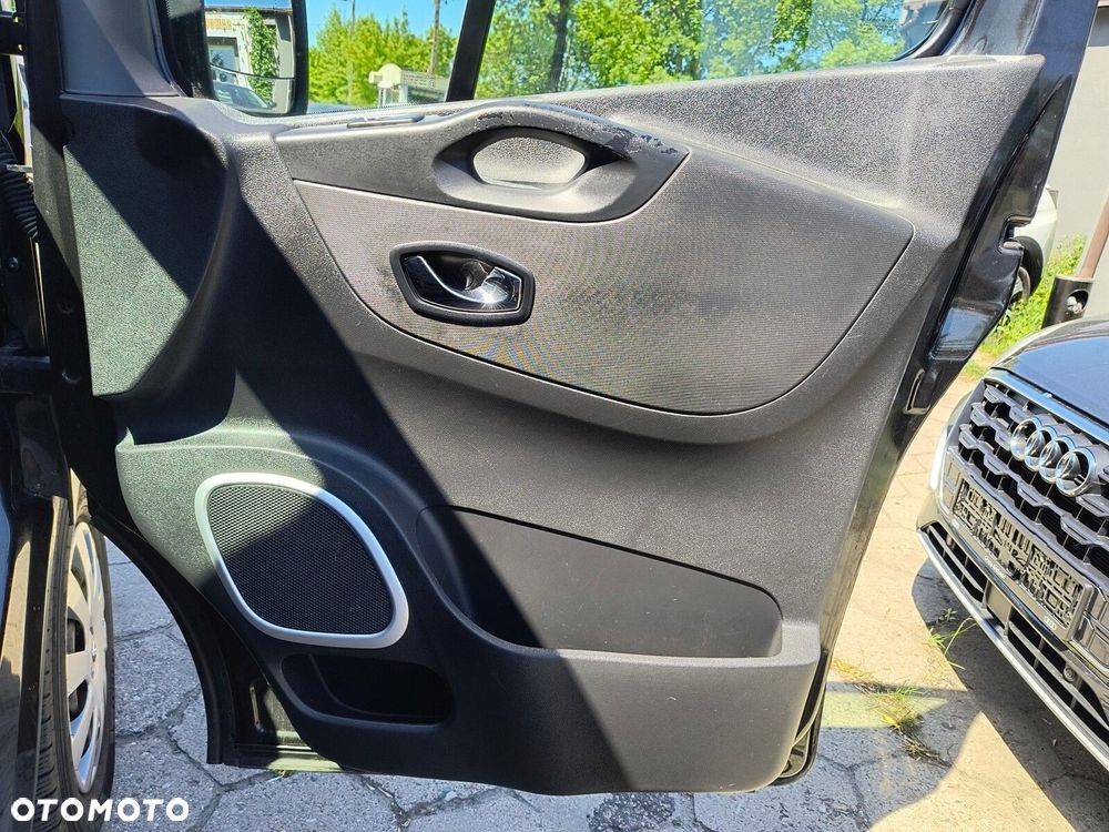 Opel Vivaro - 9