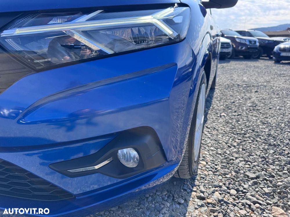 Dacia Logan TCe 90 Essential - 35