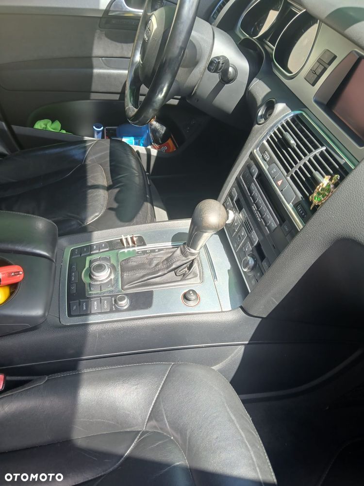 Audi Q7 - 24