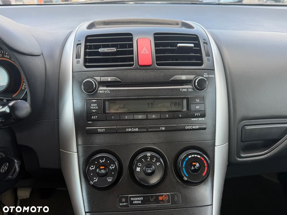 Toyota Auris 1.6 Active - 23