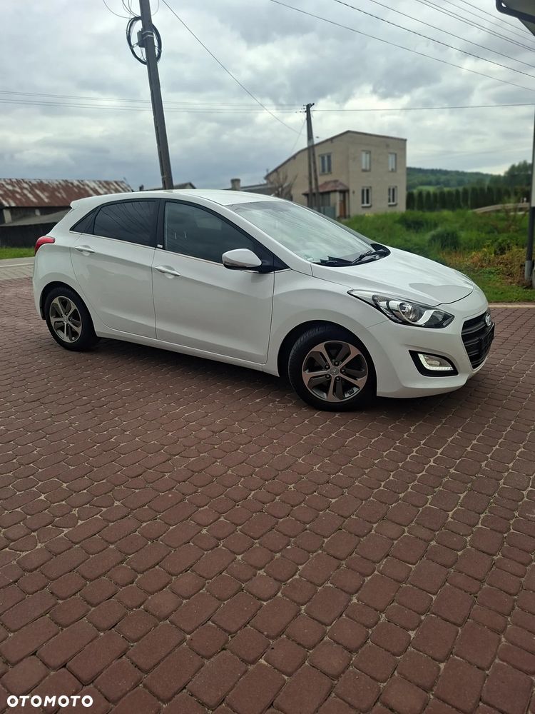 Hyundai i30 1.4 Passion - 2