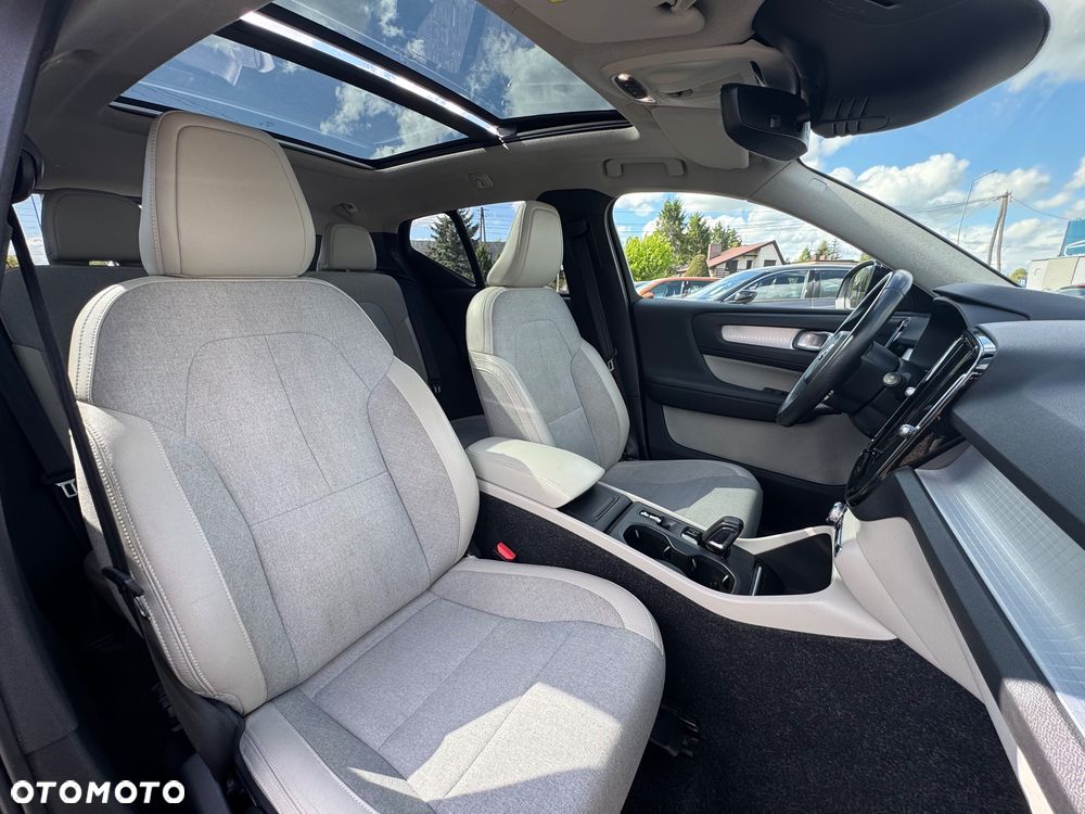Volvo XC 40 - 22
