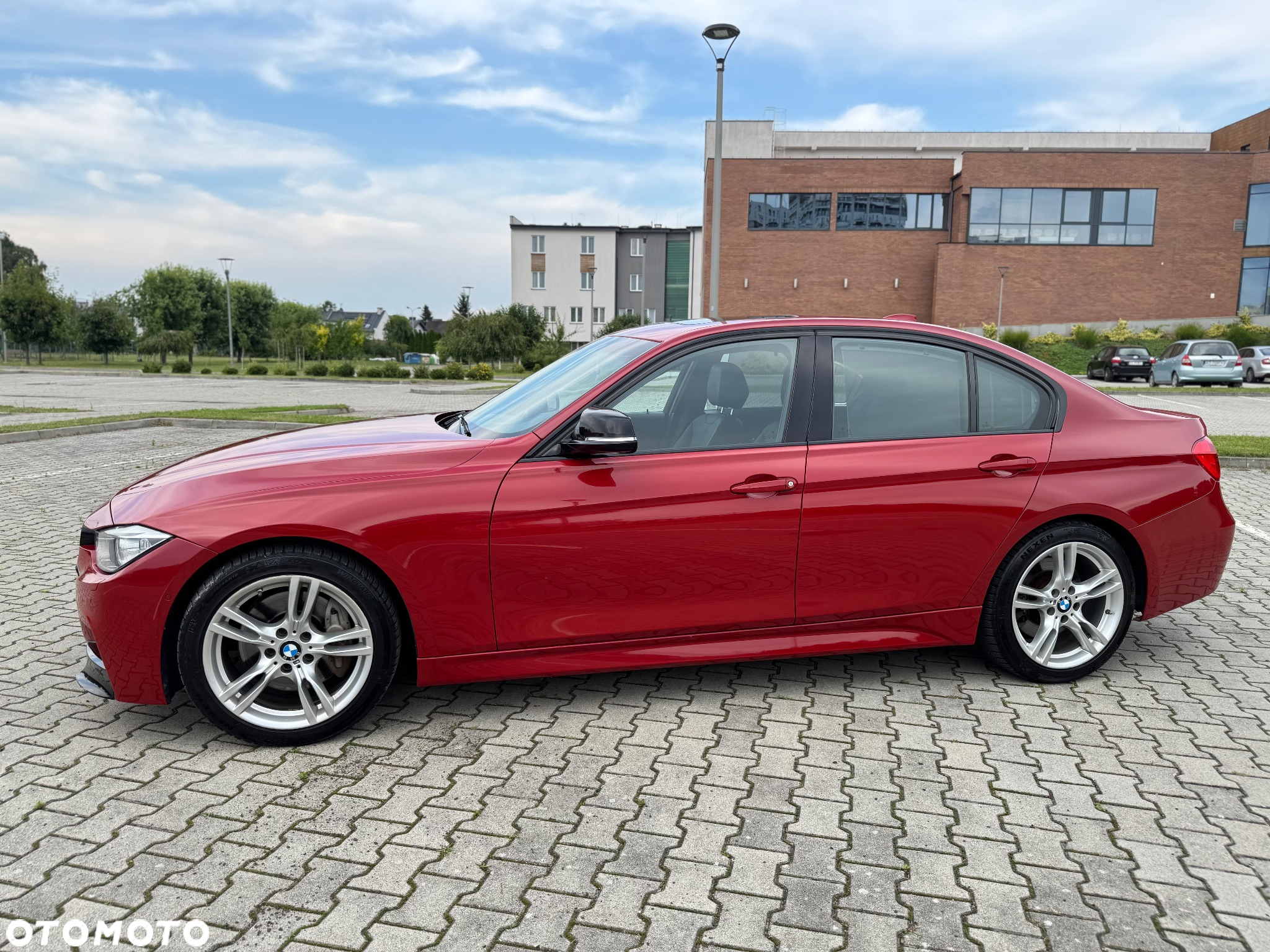 BMW Seria 3 335i xDrive M Sport - 24
