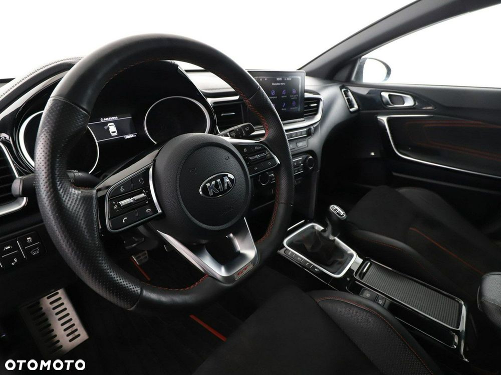 Kia ProCeed 1.6 T-GDI GT - 15