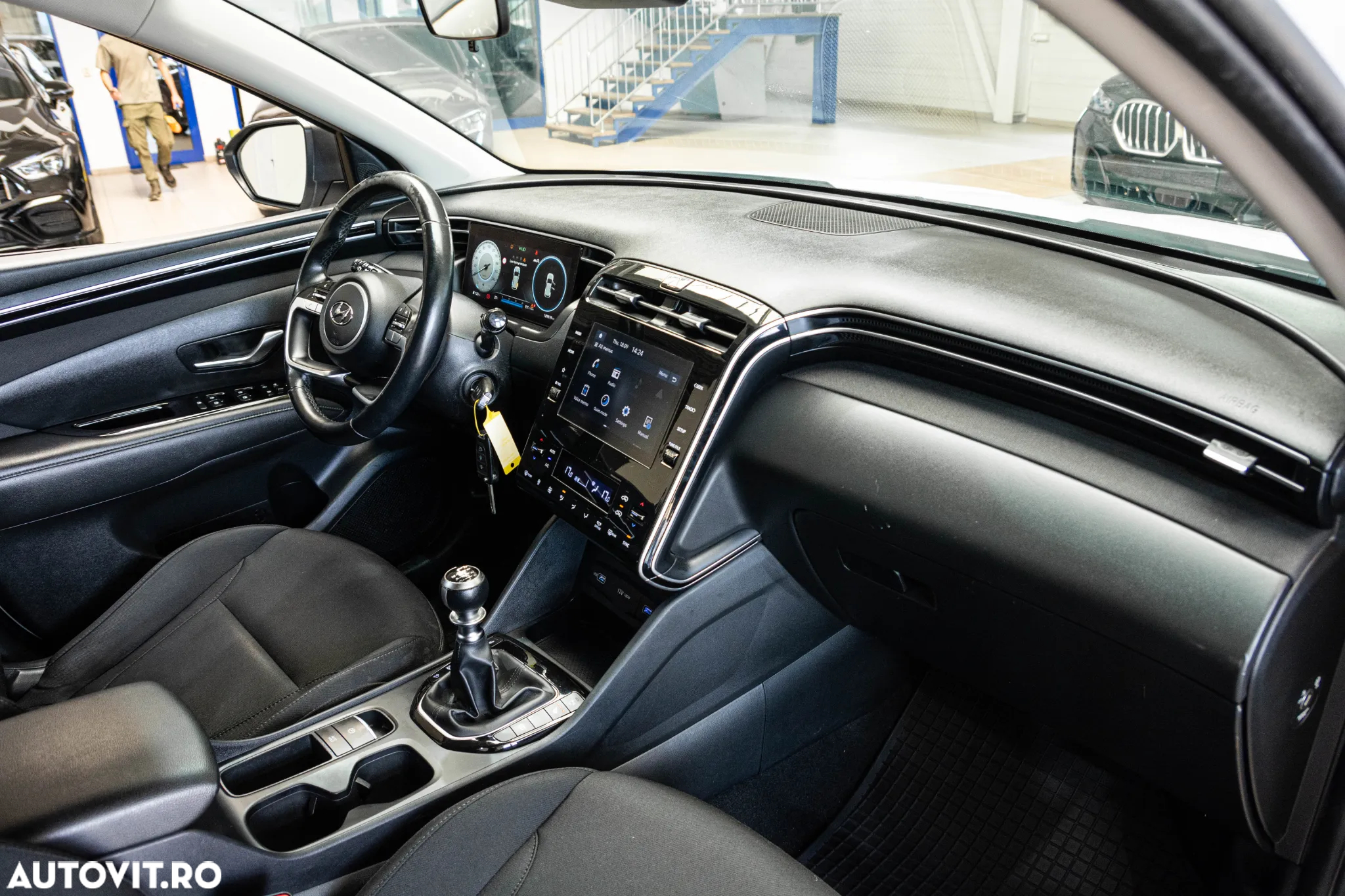 Hyundai Tucson 1.6 T-GDi 48V-Hybrid 2WD Select - 29