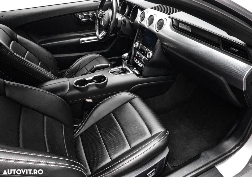 Ford Mustang 2.3 EcoBoost Aut. - 11