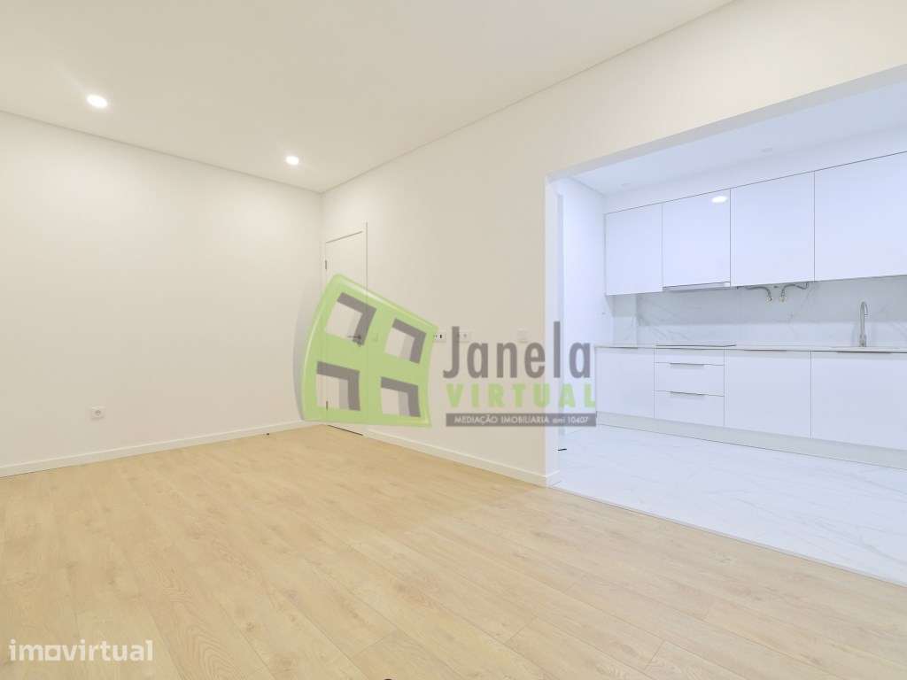 Apartamento T2 Remodelado | Barreiro - Grande imagem: 2/27