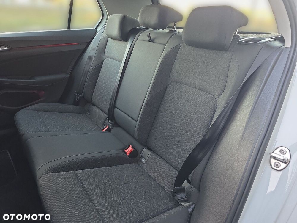 Volkswagen Golf 1.0 eTSI Life DSG - 27