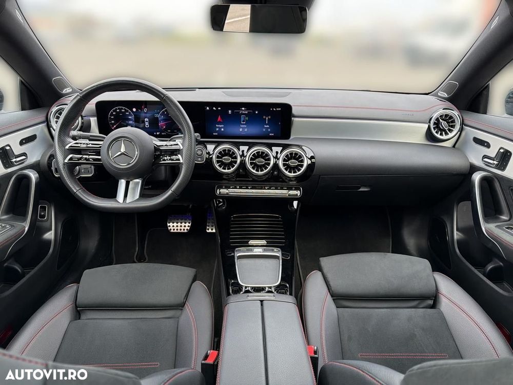 Mercedes-Benz CLA 250 MHEV 4MATIC Coupe - 11