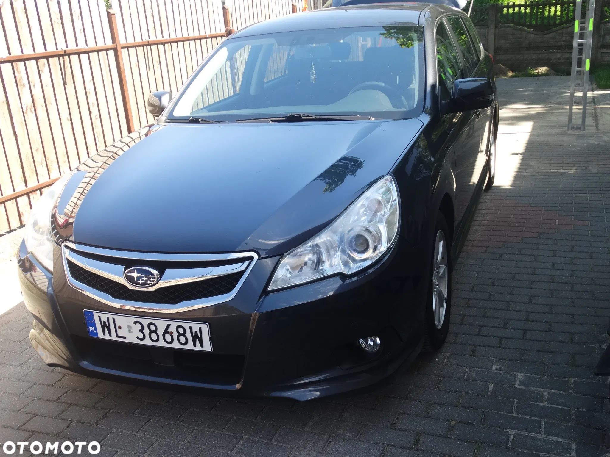 Subaru Legacy - 1