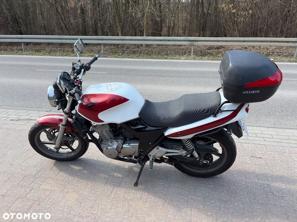 Honda CB - 1