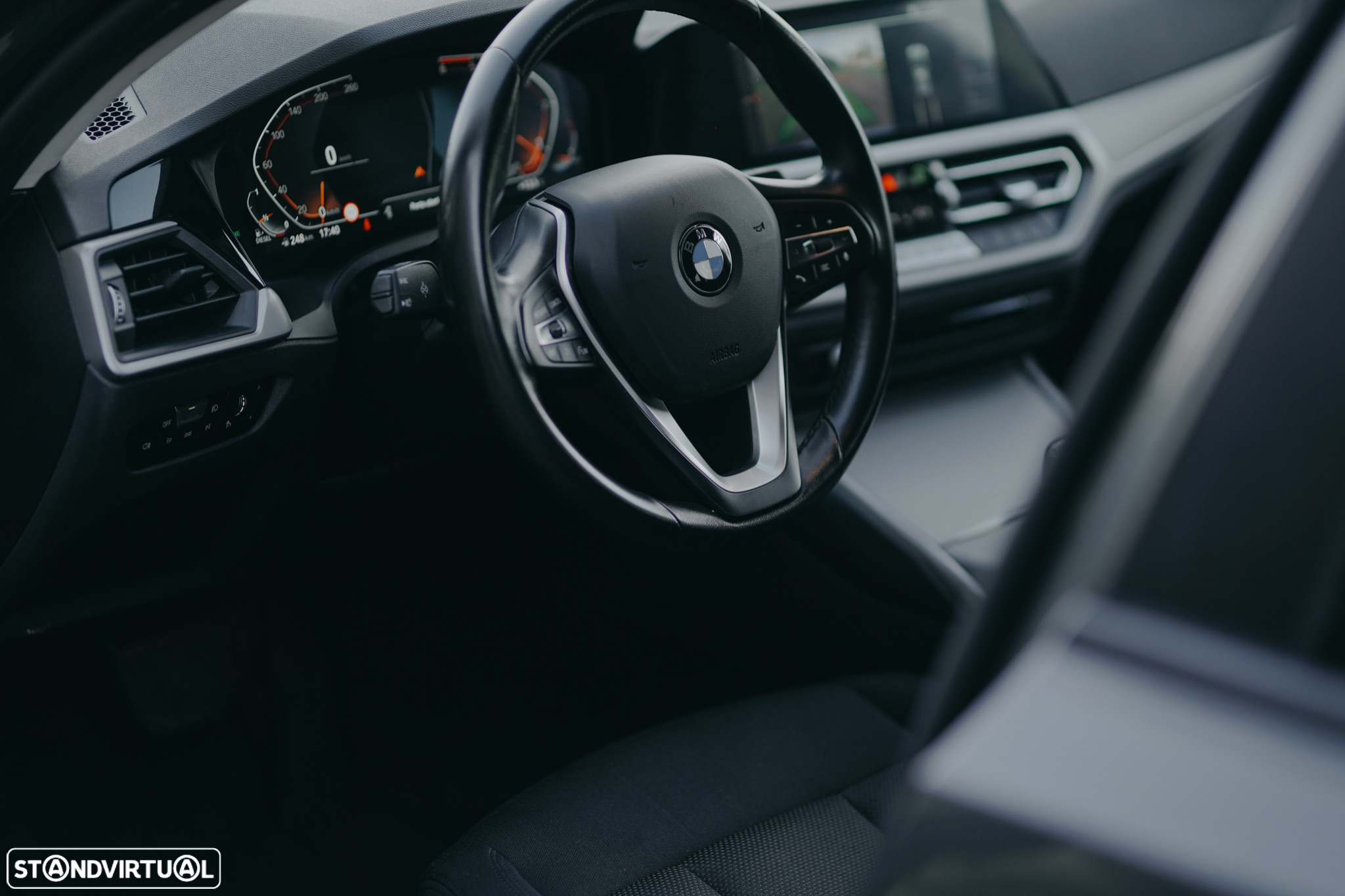 BMW 318 d Touring Auto - 16