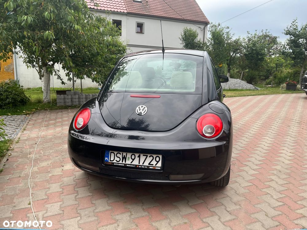 Volkswagen New Beetle 1.6 - 5