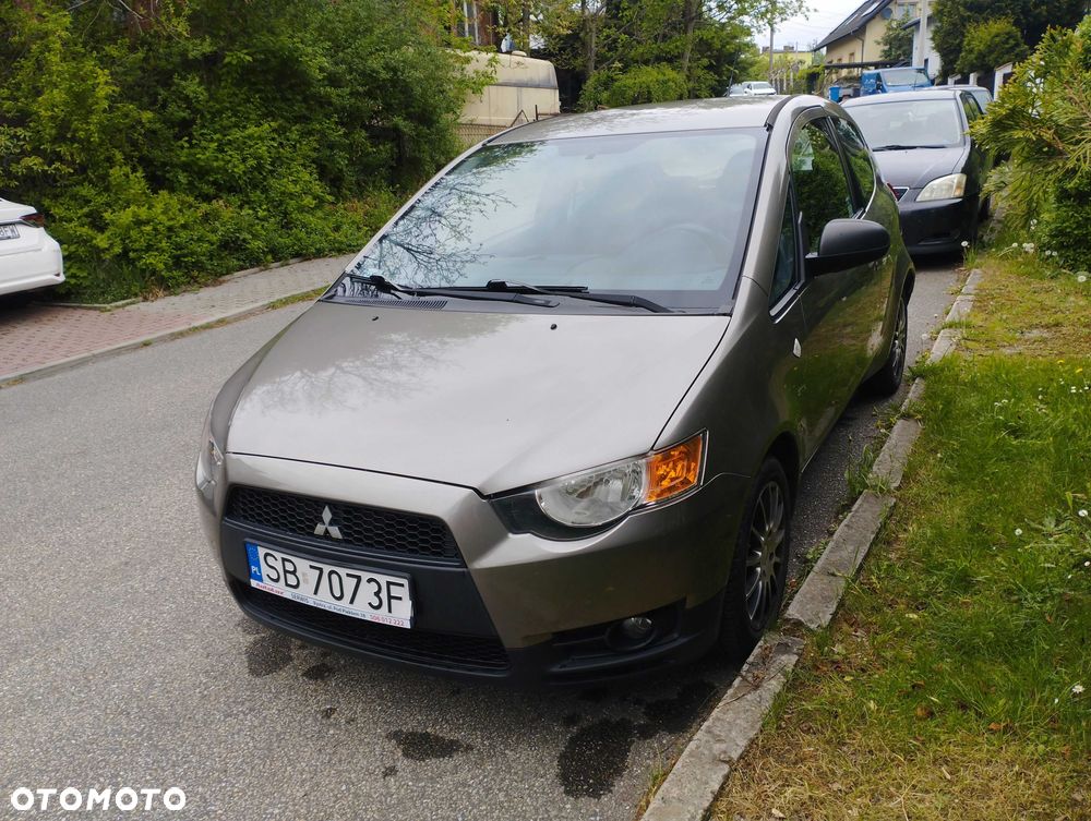 Mitsubishi Colt - 5