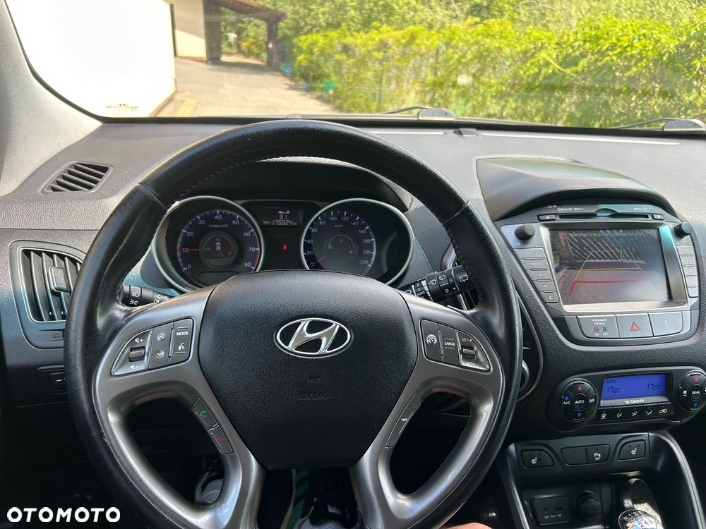 Hyundai ix35 1.6 2WD Fifa World Cup Edition - 11