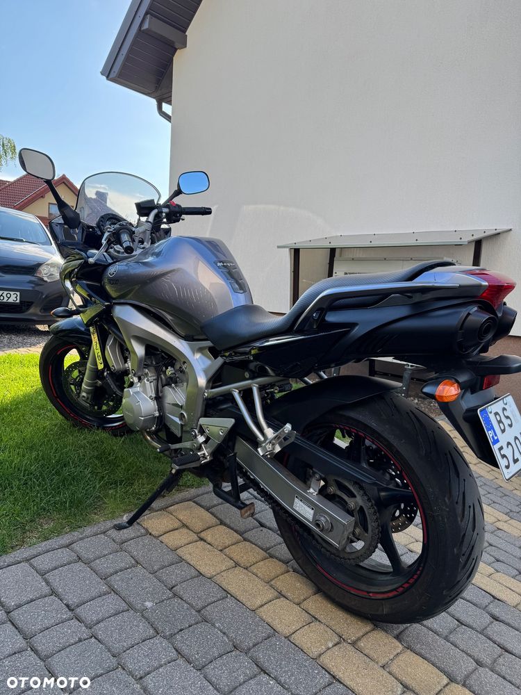 Yamaha FZ6 - 6