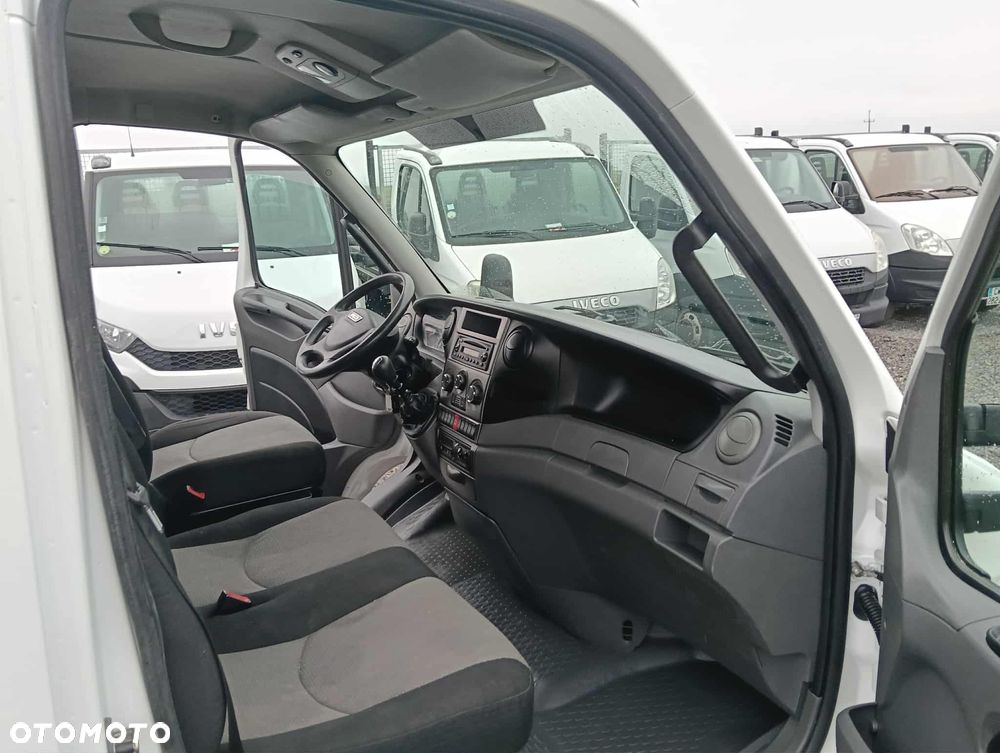 Iveco 35C13, 35C14, 35C15, 35C17, 70C17 - 12