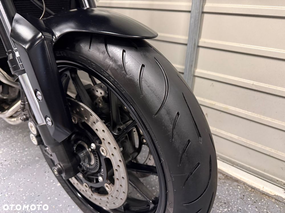 Yamaha MT - 7