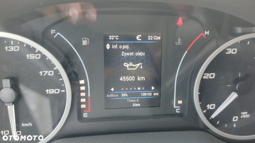 Iveco DAILY 35S18 3.0 180KM KONTENER WINDA 750kg 8EP - 13