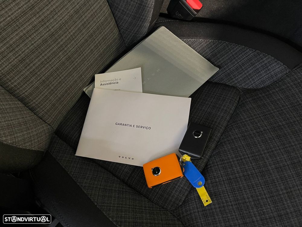 Volvo V60 2.0 T6 AWD TE Essential - 36