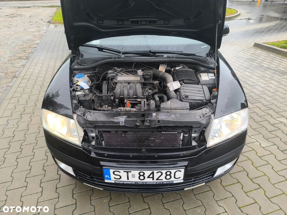 Skoda Octavia 1.6 - 13