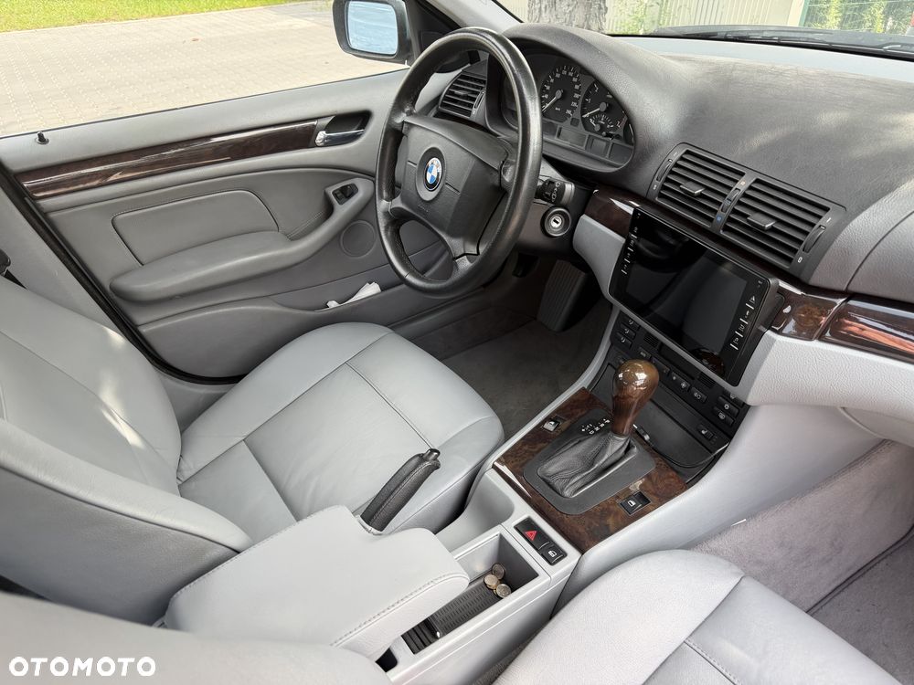 BMW Seria 3 - 8
