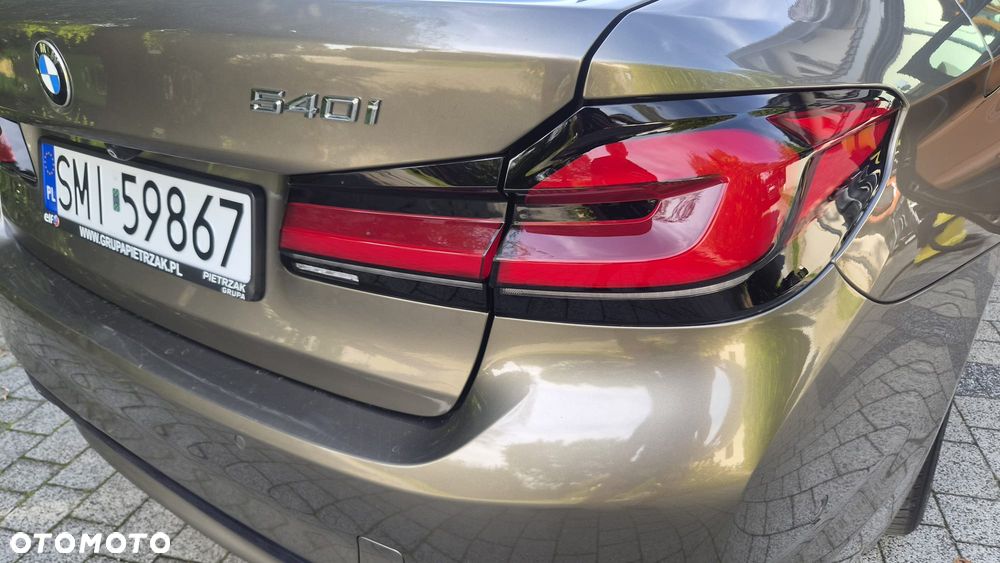 BMW Seria 5 - 32