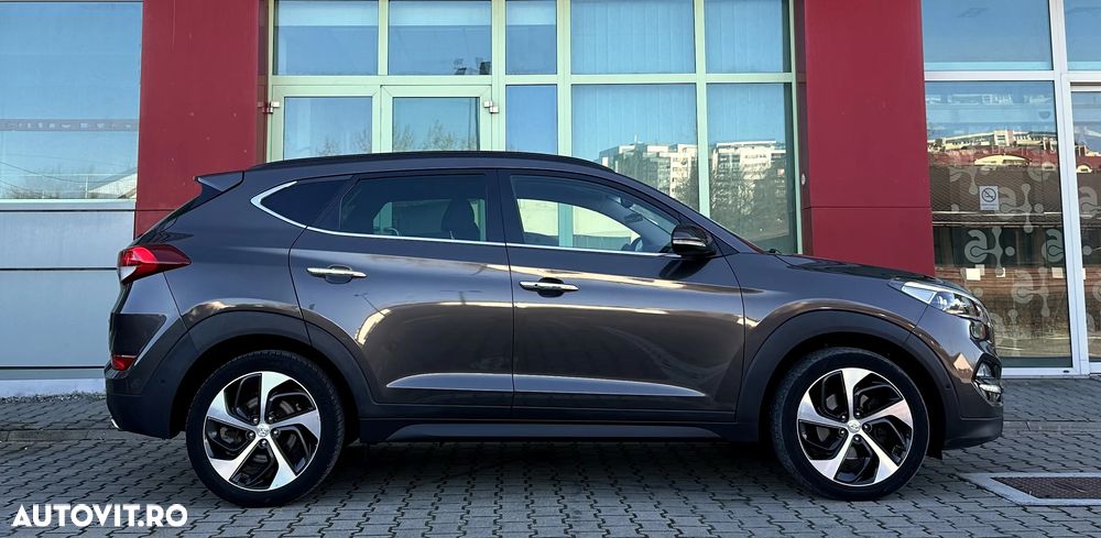 Hyundai Tucson 2.0 CRDI 4WD Automatik Intro Edition - 31