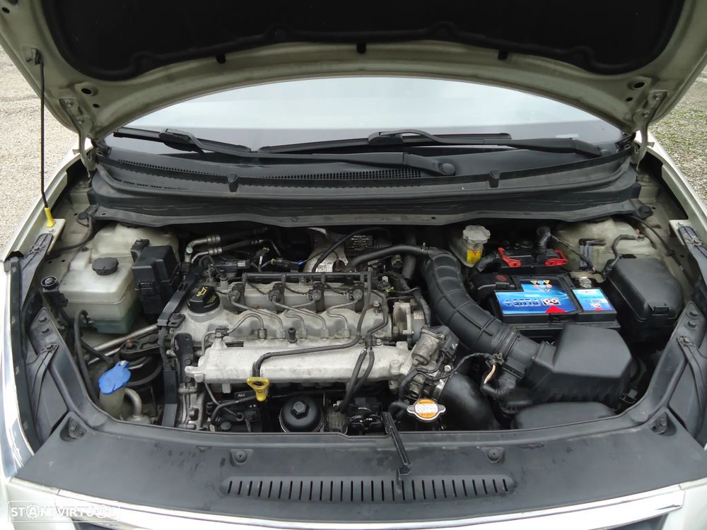 Hyundai i20 1.4 CRDI Comfort ESP - 11