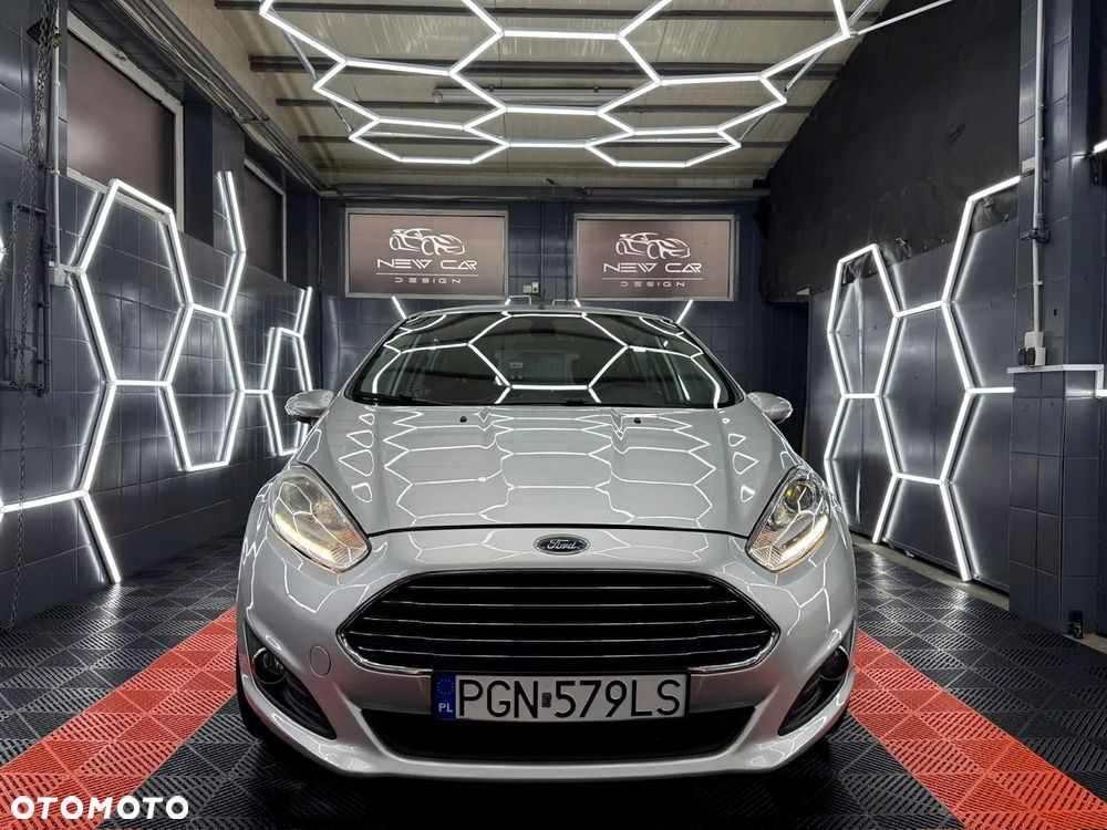 Ford Fiesta 1.5 TDCi Titanium - 6