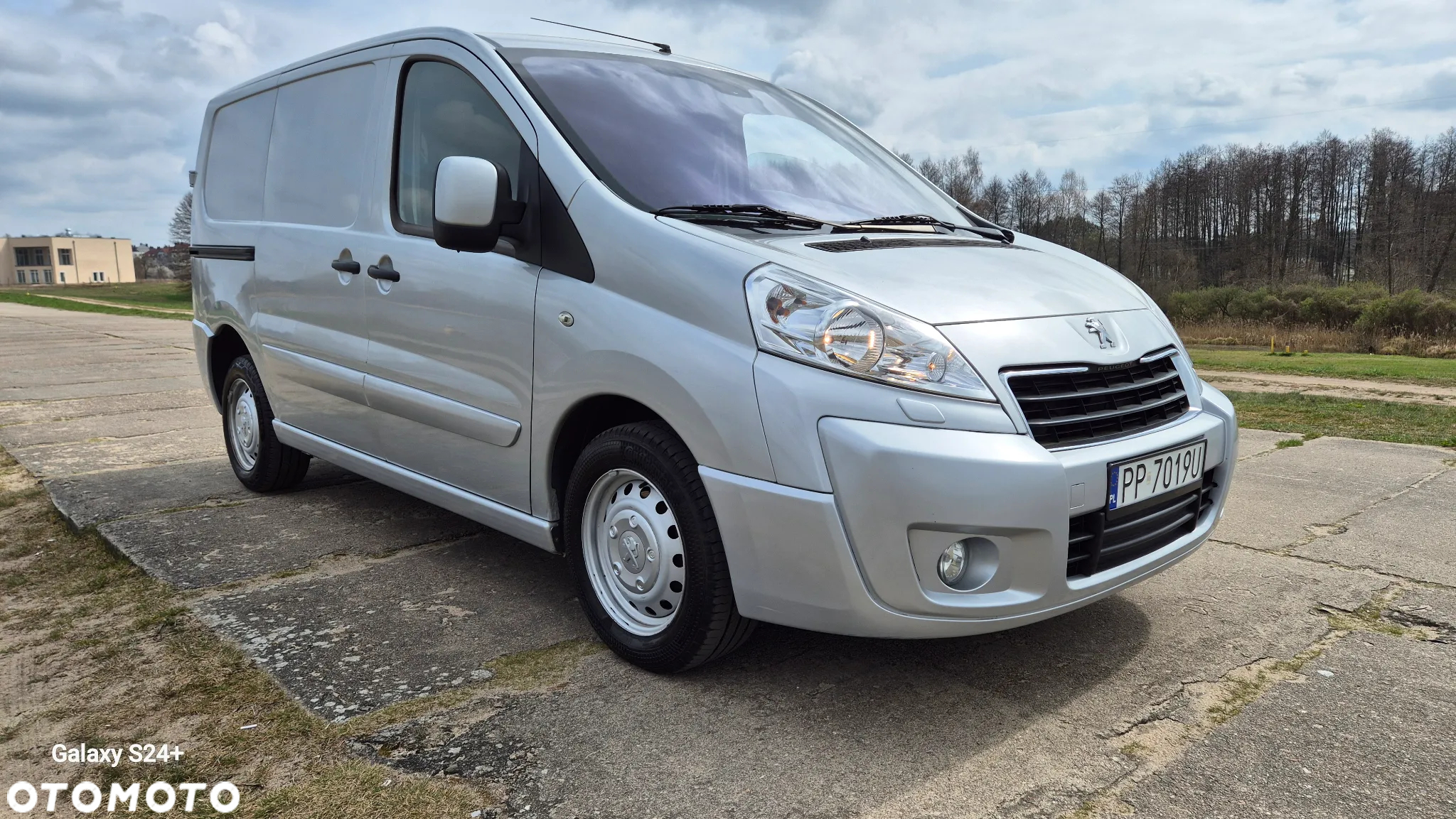 Peugeot EXPERT - 11