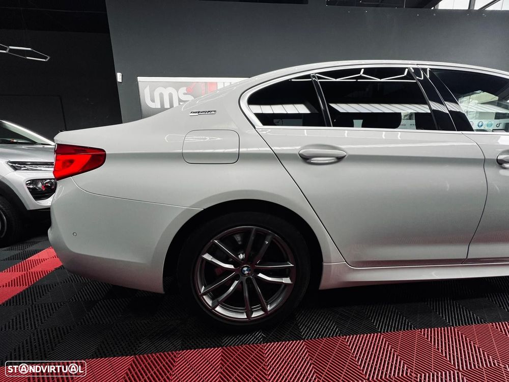 BMW 530 e iPerformance Pack M - 11