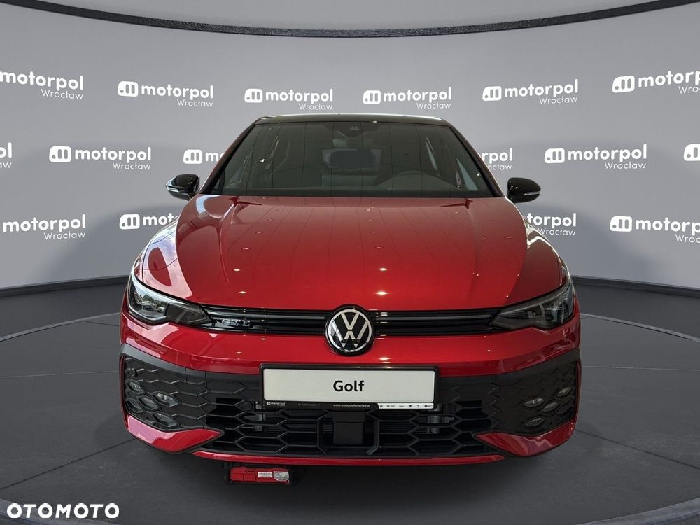 Volkswagen Golf - 2