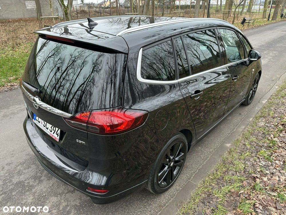 Opel Zafira - 10